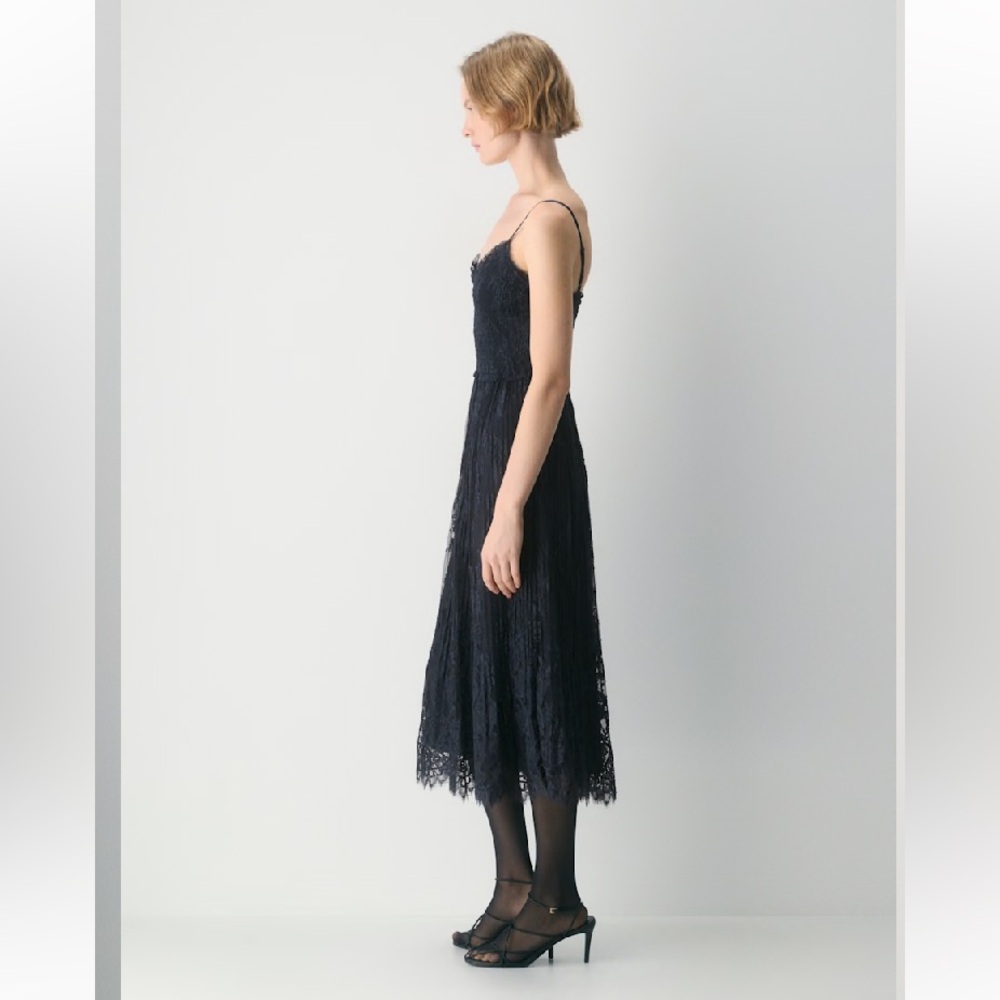 NEW Aritzia Black Tuberose Lace tiered Midi Dress Size XS - Picture 3 of 12